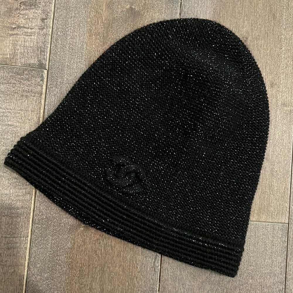 CHANEL HAT AUTHENTIC